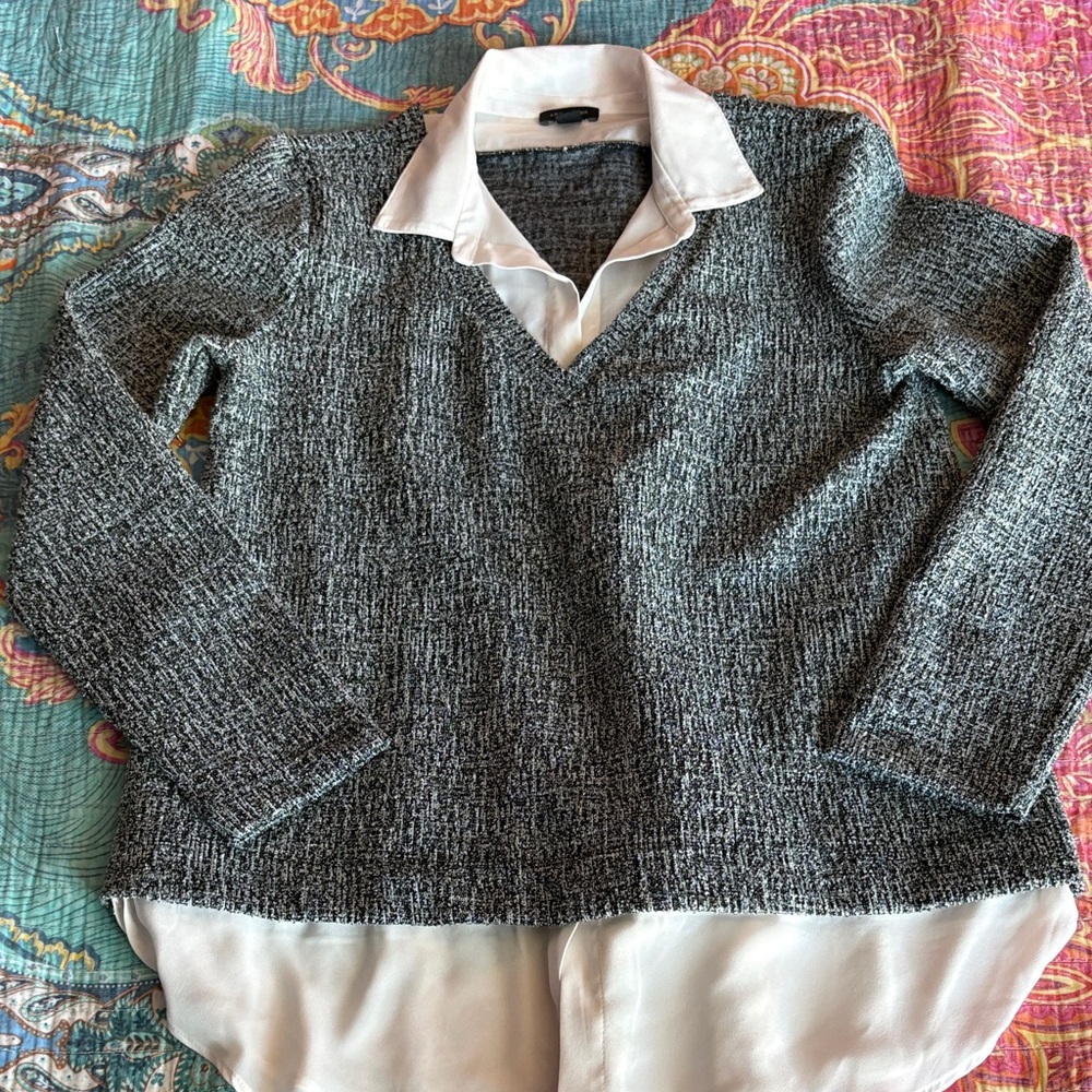 Ann Taylor Black and White V-Neck Sweater